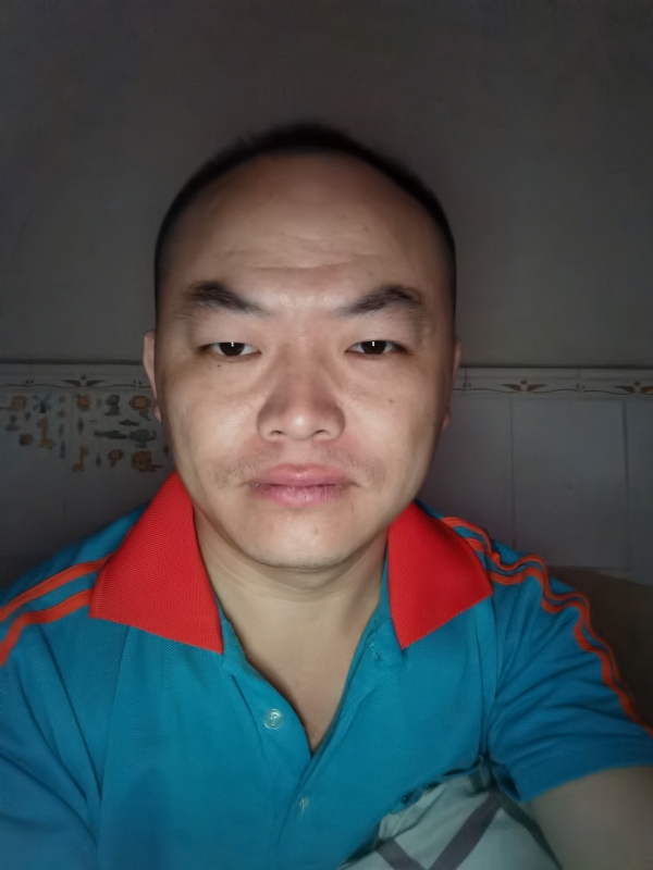 与子携老的第三张照片--惠州上门女婿服务网